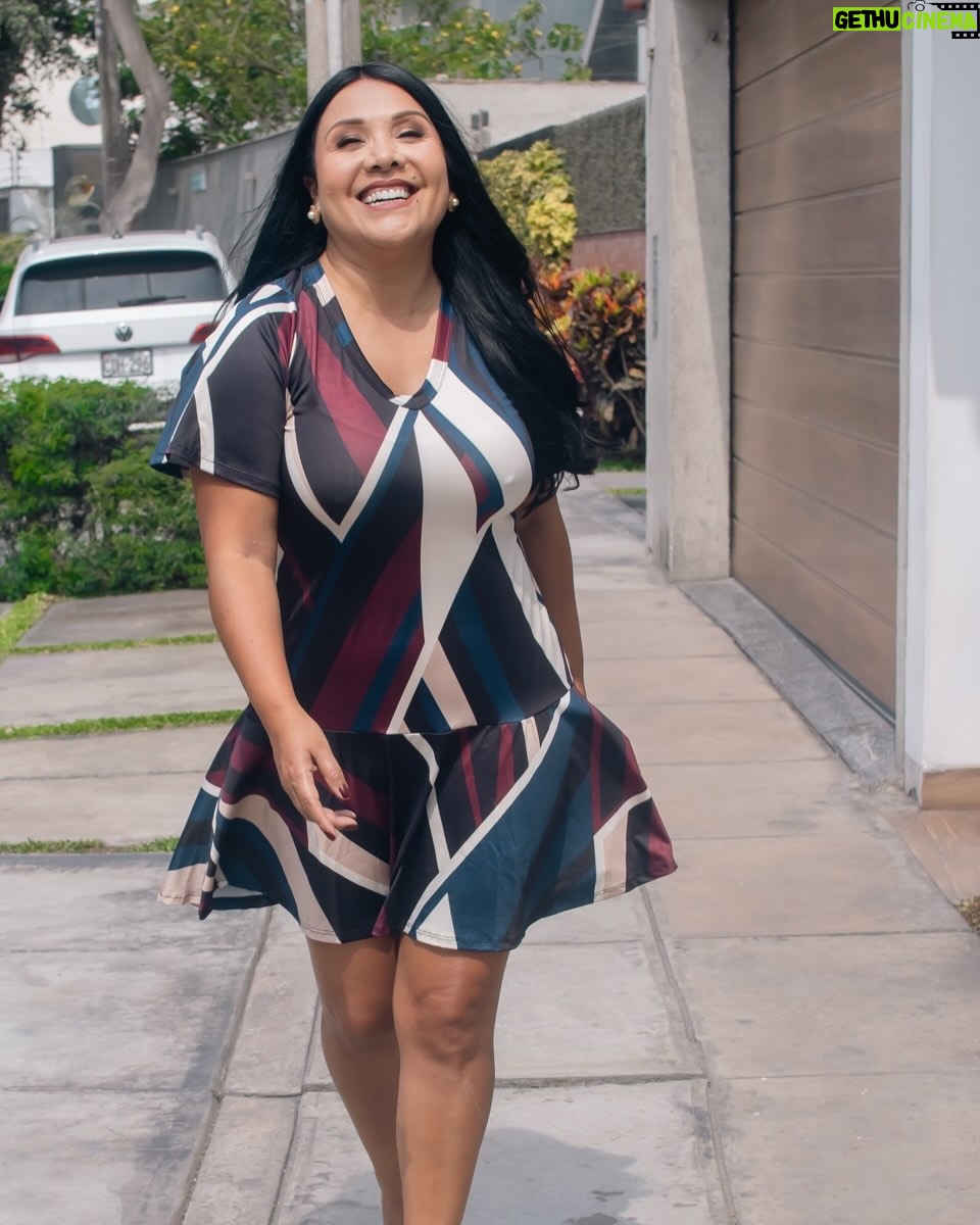 Tula Rodríguez - 3.2K Likes - Llegó el fin de semana y mi cuerpo lo sabe 🤪 anda hasta la última foto 😹📸❤️

#Diosesbueno #findesemana #fotos