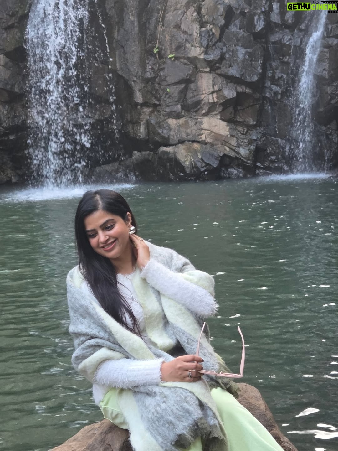 Twinkle Mishra - 1K Likes - 