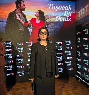 Ulviye Karaca Instagram - Yeniden sizlerle💞