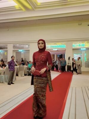 Ummi Nazeera Instagram - Malam ini untuk mama
@maziahmusa