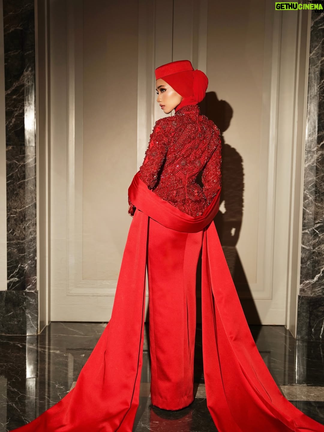 Ummi Nazeera - 7.3K Likes - Tatler Ball 2025

@tatlermalaysia