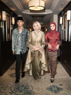 Ummi Nazeera Instagram - Malam ini untuk mama
@maziahmusa