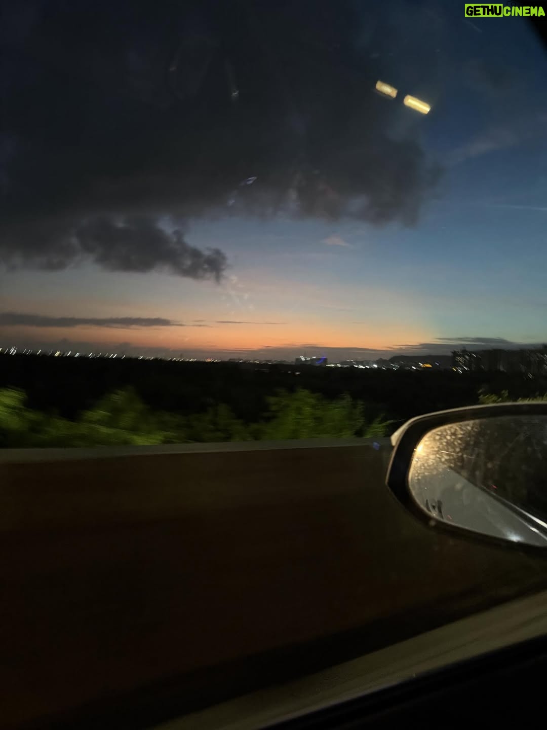 Unnati Parab - 632 Likes - This kind of evenings are truly loving 🤍