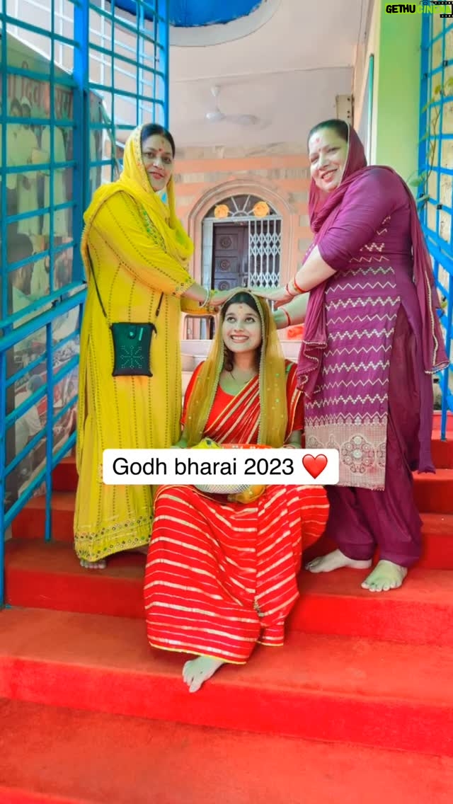 Urvi Kar Chaudhary - 750 Likes - New year, new blessing 🙆🏻‍♀️❤️ baby #2 just arrived 

#PregnancyAnnouncement #SecondTimeMama #Blessed #Baby2026 GrowingOurFamily MiracleInTheMaking