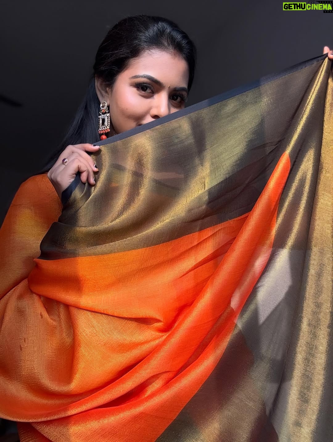 VJ Mounika - 1.5K Likes - 🧡🧡🧡🧡 🧡

”Life is 10% what happens to us and 90% how we react to it.”