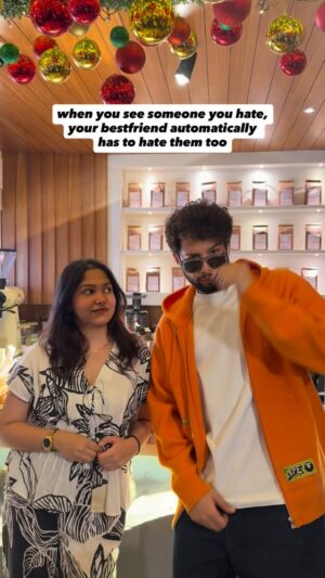 Vagmita Jiji Instagram - @siddhantchaturvedi is the sweetest 🫶

#bff #bestfriend #indianmemes #indianreels #indianmemesdaily