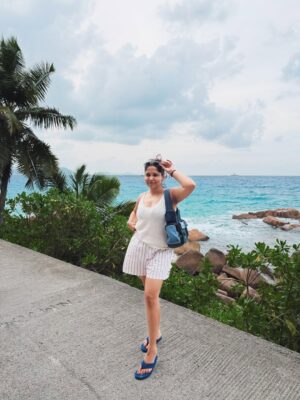 Vagmita Jiji Instagram - a little tum tum never hurt anyone

#beach #bodypositivity #seychelles #travel #travelling