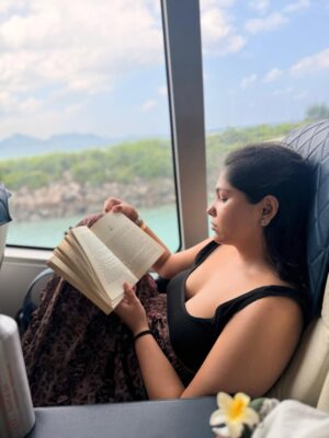 Vagmita Jiji Instagram - a little tum tum never hurt anyone

#beach #bodypositivity #seychelles #travel #travelling