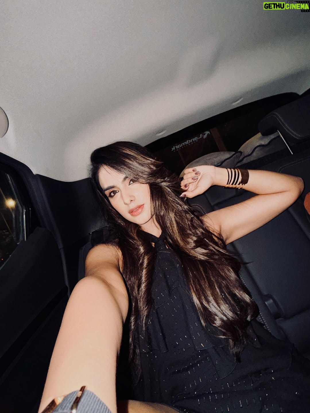 Vaidehi Nair - 3.5K Likes - If looks could dance ✨❤️
-
-
-
-
-
-
-
-
-
-
#vaidehiians #fyp #concert #techno #foryou