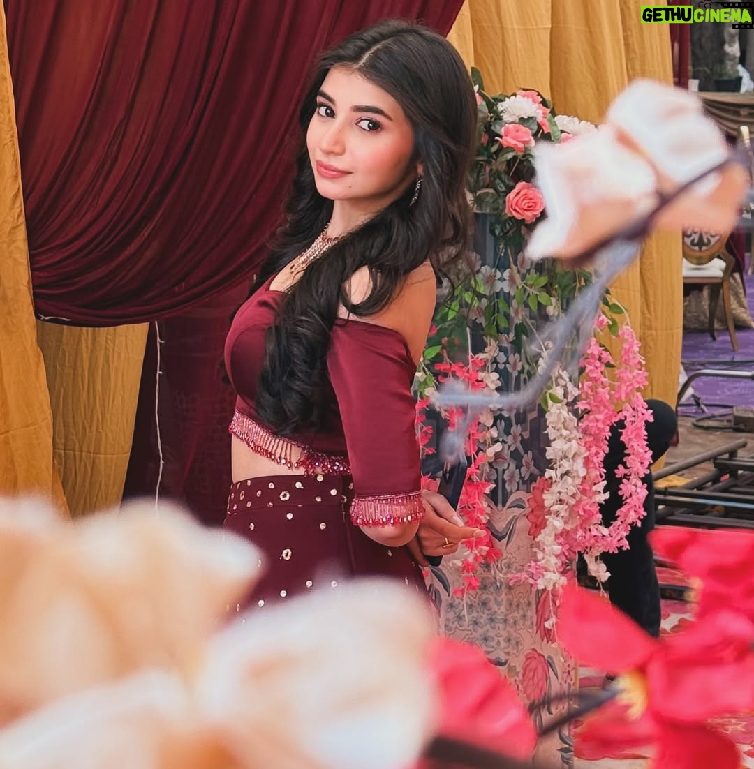 Vaishnavi Ganatra - 18.1K Likes - a lil noor to make your day better ❤️

#aarna #jagadhatri #shotoniphone #instagram #foryou #foryoupage #fyp #explore #explorepage #vaishnaviganatra #traditonal #love