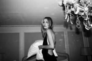 Valentina Hites Instagram - get unready w me 

📷 @nickofford