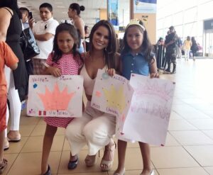 Valeria Piazza Instagram - Al parecer el 2026 está trayendo el 2016 de vuelta. Un gran año para mí 💘 así que me uno al trend con estas fotos que cumplen 10 años 🫶🏻🥹 fueron los recuerdos más lindos, sin duda fue un año en el que mi vida cambió ! #nostalgia #2016