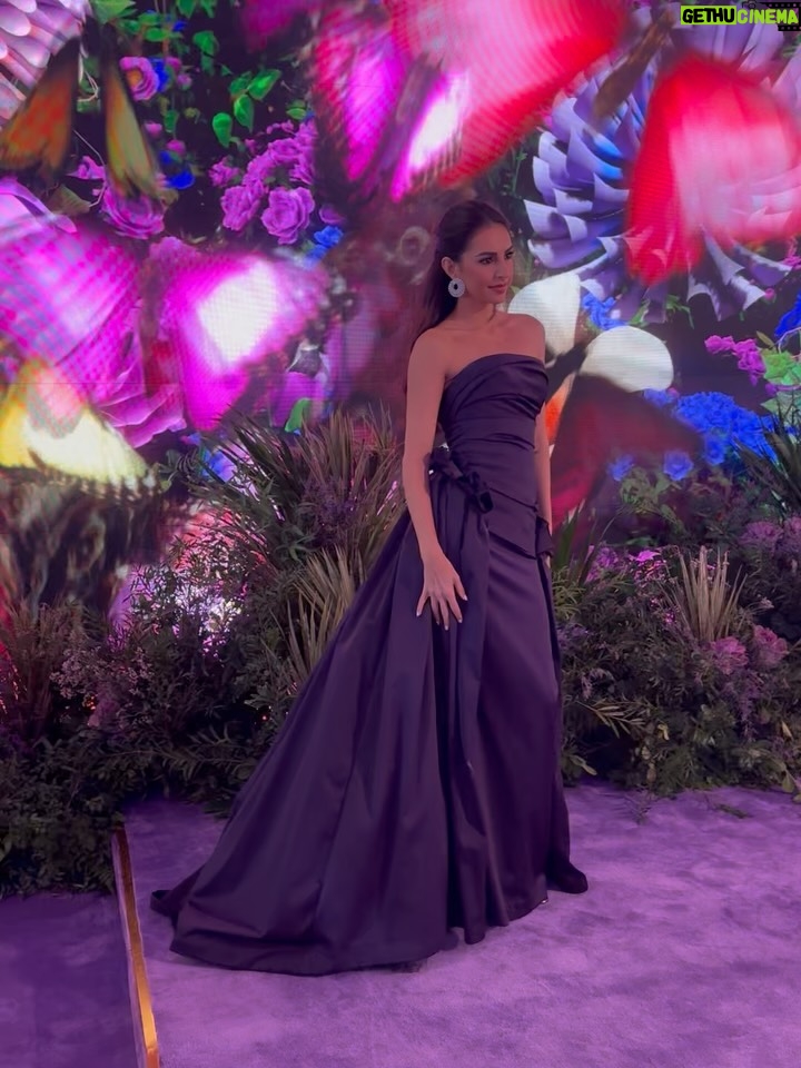 Valerie Abou Chacra - 28.9K Likes - Had a great time last night at the @joyawards 
Thank you @gea_saudi @turki for having me and congratulations to all the winners and nominees 🤍

@carolinaherrera 
@cedrichaddad 
@georgeselmendelek 
@chopard