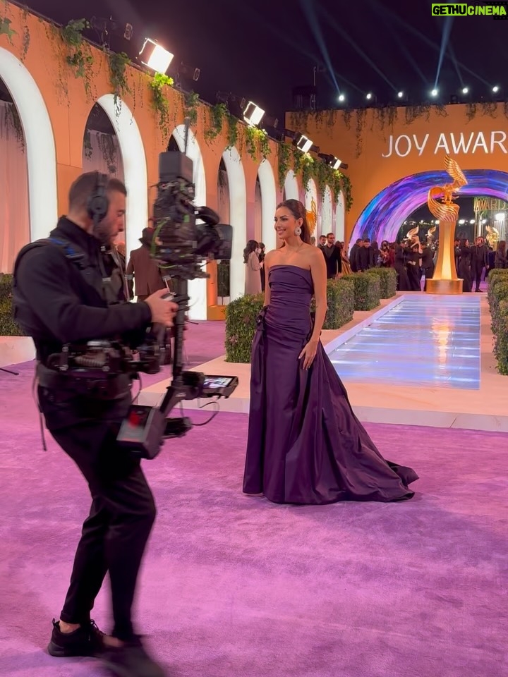 Valerie Abou Chacra - 28.9K Likes - Had a great time last night at the @joyawards 
Thank you @gea_saudi @turki for having me and congratulations to all the winners and nominees 🤍

@carolinaherrera 
@cedrichaddad 
@georgeselmendelek 
@chopard