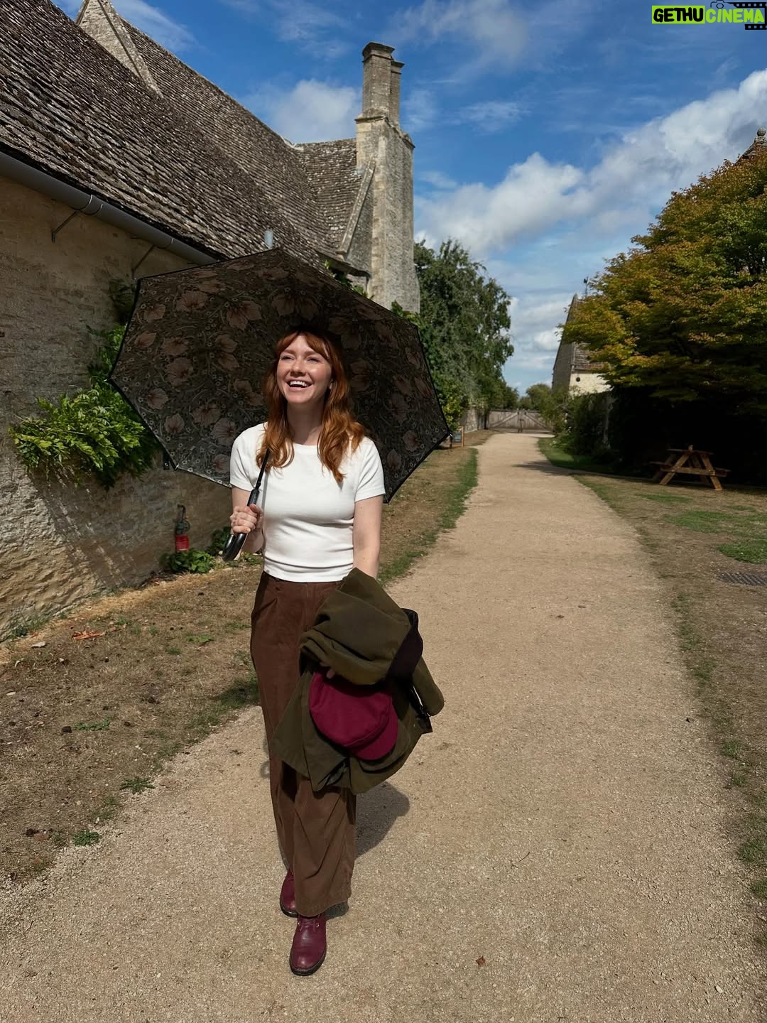 Valorie Curry - 12K Likes - UK photo dump part 2: The Cotswolds
It’s shocking I actually came back.