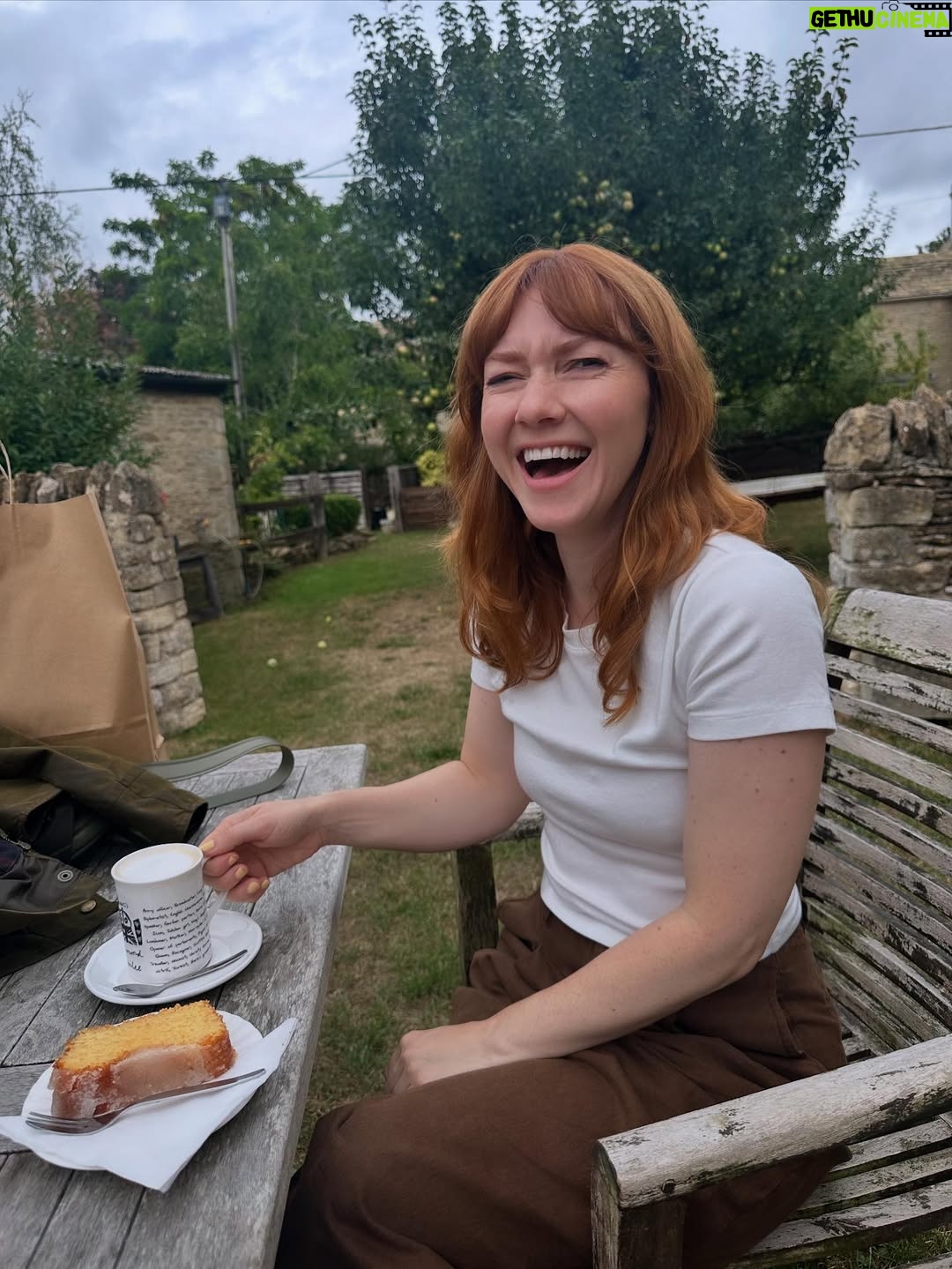 Valorie Curry - 12K Likes - UK photo dump part 2: The Cotswolds
It’s shocking I actually came back.