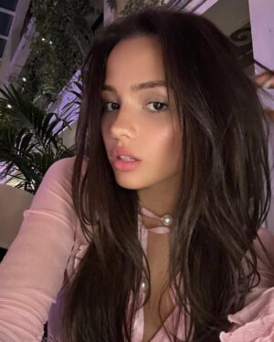 Valya Karnaval Instagram - 🫂