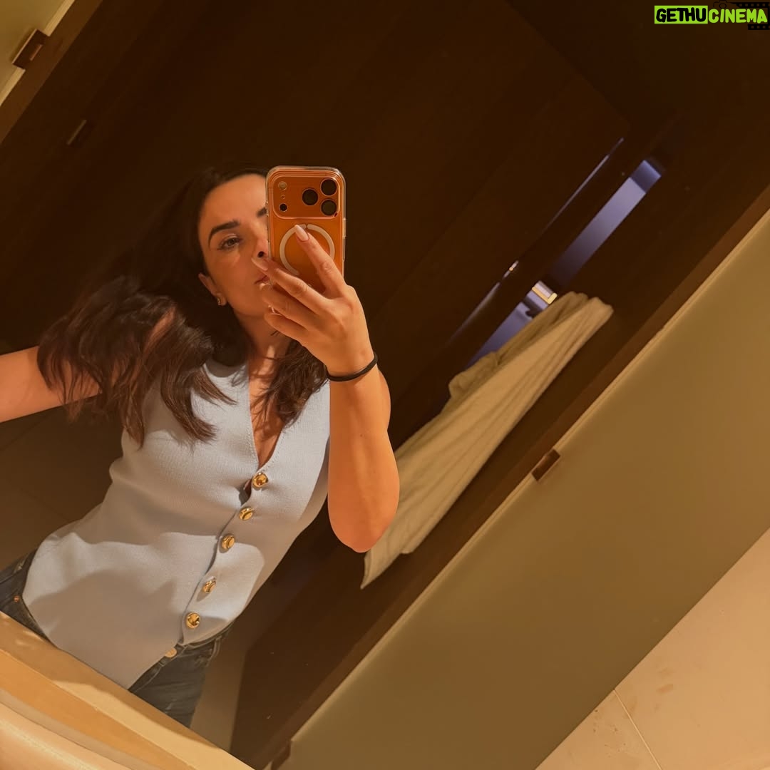 Vanessa Giácomo - 3 Likes - Ahhh, ¡cómo amo Madrid! 🫶🏼