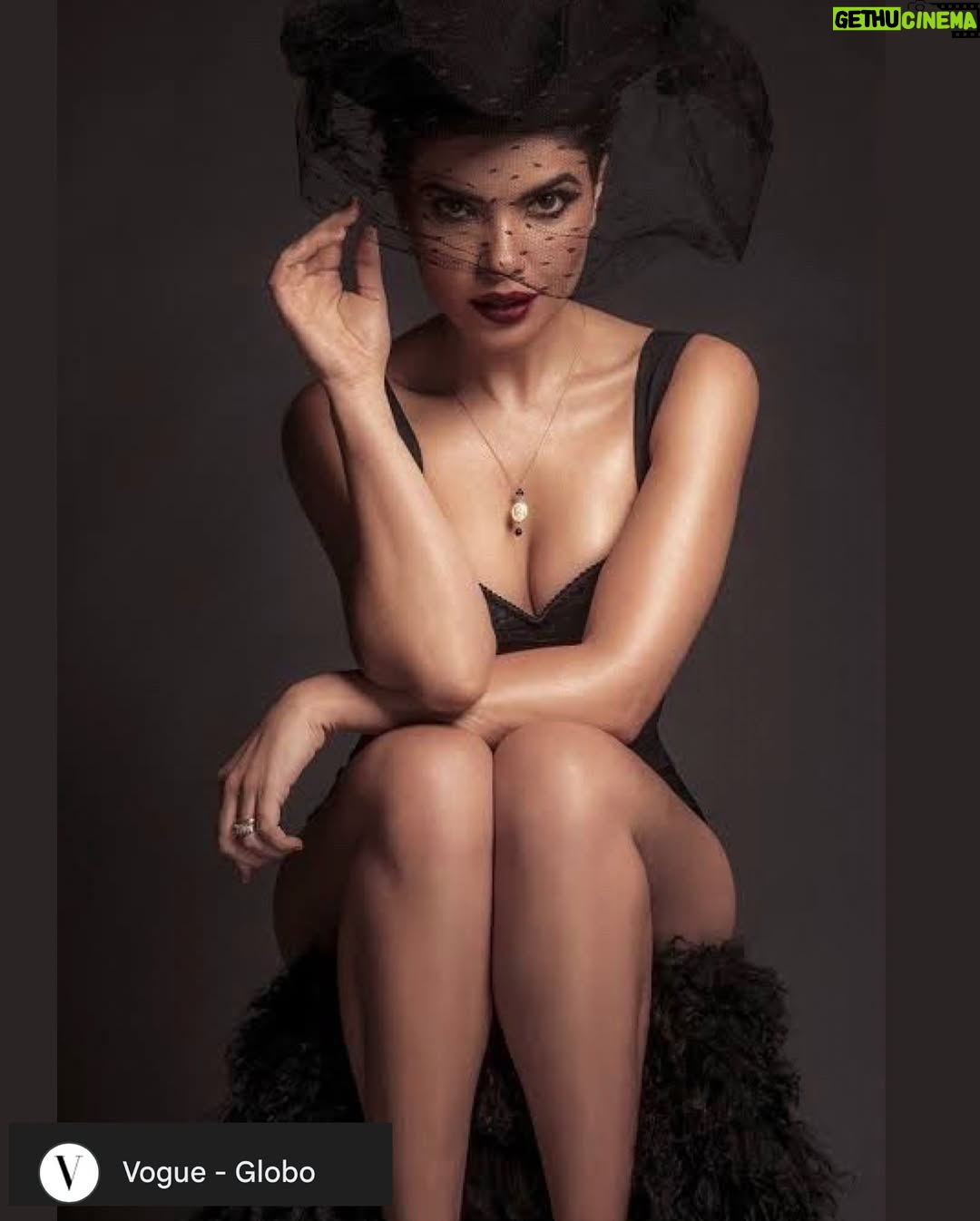 Vanessa Giácomo - 3 Likes - #tbt desse ensaio com @pinogomes para @voguebrasil