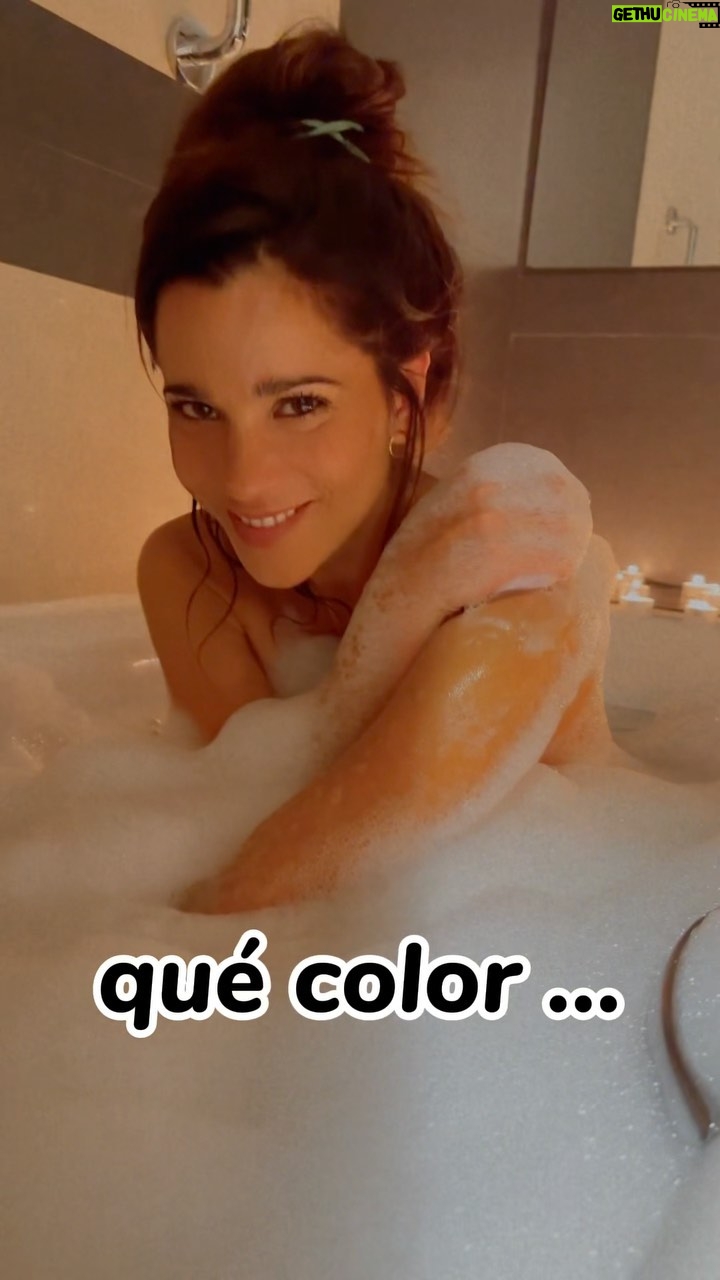 Vanessa Terkes - 9K Likes - #Colors 🎨