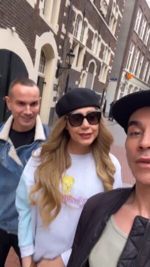 Vanessa van Cartier Instagram - #name #laugh #comedy #loud #friends