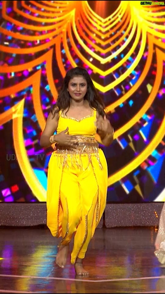 Vani YM - 11.2K Likes - ನಿನ್ನ ನೋಡಿ ಸುಮ್ಮನೆ ಹೇಗೆ ಇರ್ಲಿ ಅಂದ ವಾಣಿ✨

ವೀಕ್ಷಿಸಿ ʻವಂದೇ ಕರ್ನಾಟಕ ಒಂದೇ ಕರ್ನಾಟಕʼ ನಾಳೆ ಸಂಜೆ 6ಕ್ಕೆ ನಿಮ್ಮ ಉದಯ ಟಿವಿಯಲ್ಲಿ

Vande Karnataka Onde Karnataka | Tomorrow - 6 PM

#UdayaTV #UdayaNonfictionshows #VandekarnatakaondekarnatakaOnUdayaTV #KannadaMovies #Kannadaactress #Newshows #Vandekarnatakaondekarnataka #Sukrutha
