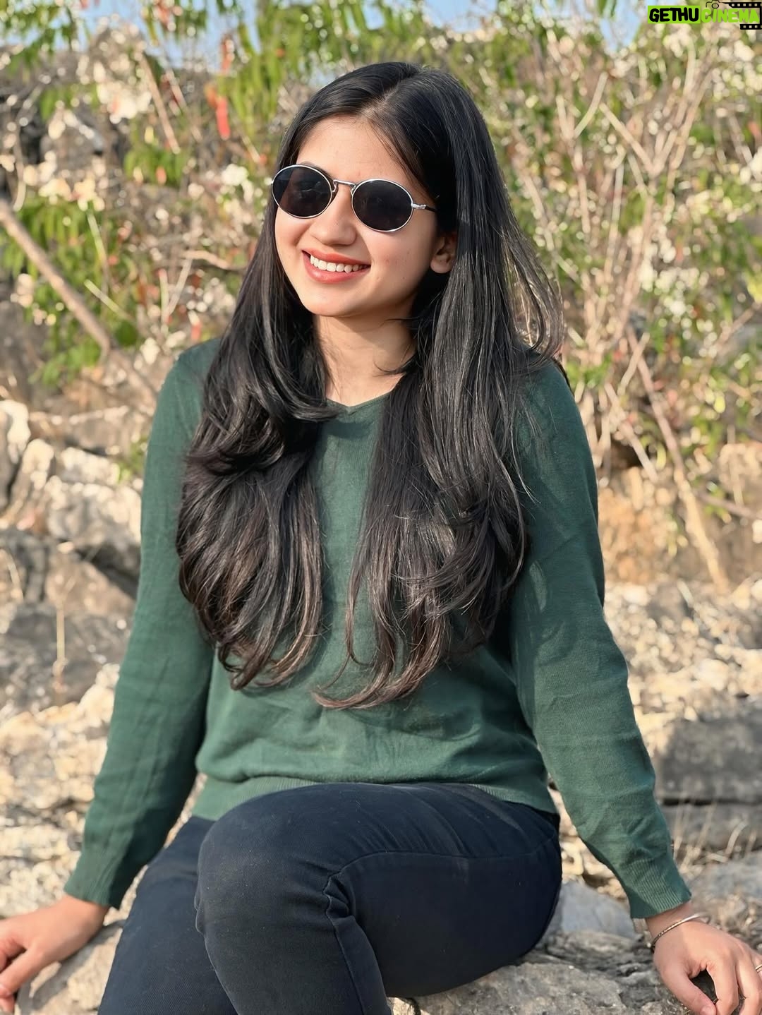 Vanshika Kanda - 4.4K Likes - 🖤💚 #insta #instagram #instagood #instadaily #love #instalike #like #follow #photography #photo #photooftheday #viral #trending #likeforlikes #instamood #picoftheday #india #fashion #likes #followforfollowback #nature #instapic #happy #style #explore #life #explorepage #model #art #beautiful
