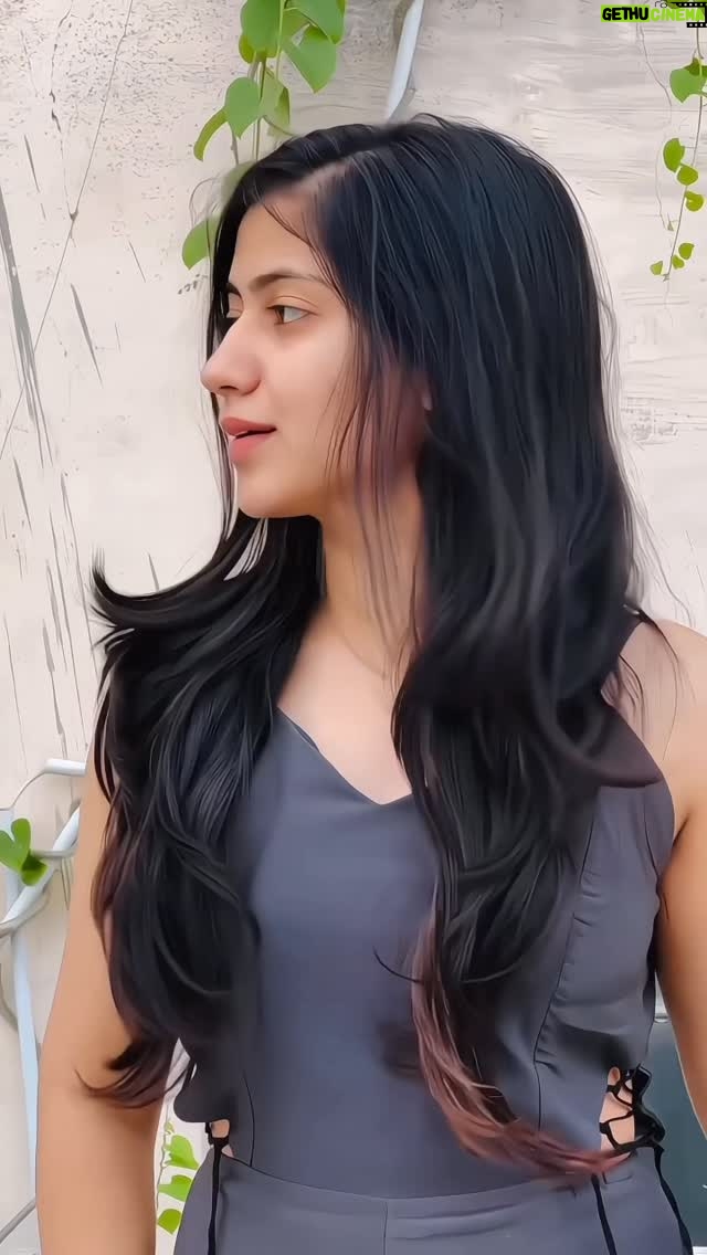 Vanshika Kanda - 9.6K Likes - 🖤🖤