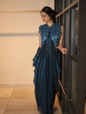 Vanya Bahl Instagram - Top wedding outfits this season from @designersvaultt_ 🌹