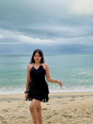 Varsha Kaveri Instagram - ಅರೆ ಅರೆ ಏನಿದು ಹೊಸ ದಾಳಿ 🌊🧿

#varshakaveri