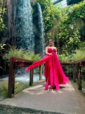 Varsha Kaveri Instagram - Always try to fly alone 🦋🌹🧿

#varshakaveri
