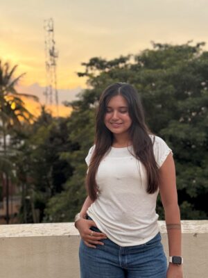 Varsha Kaveri Instagram - Feel my love 🫣🤍🧿
Don’t miss the last picture 🫣

#varshakaveri