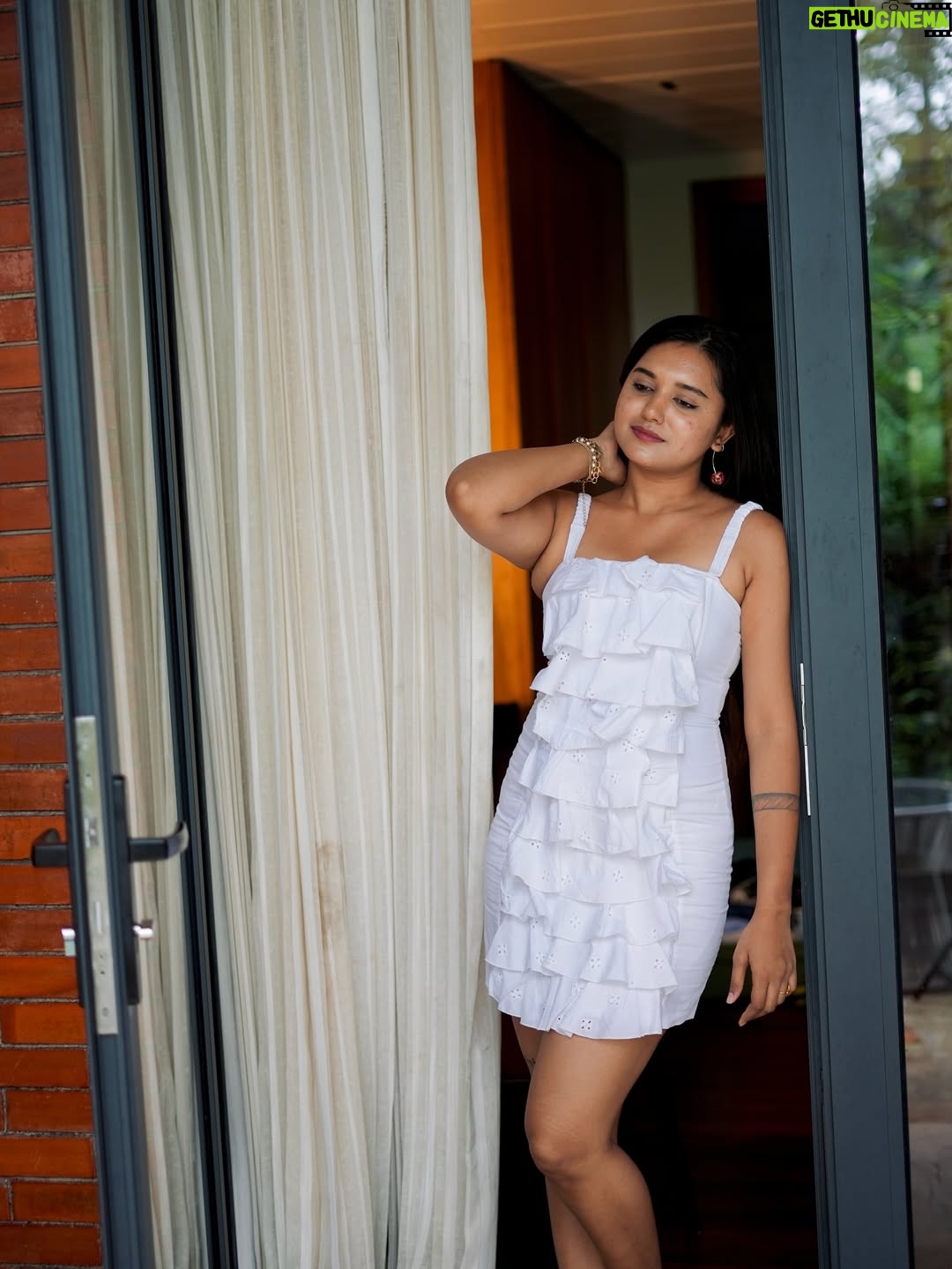 Varsha Kaveri - 97.8K Likes - Bloom where you’re planted 🌷🤍🧿

#varshakaveri