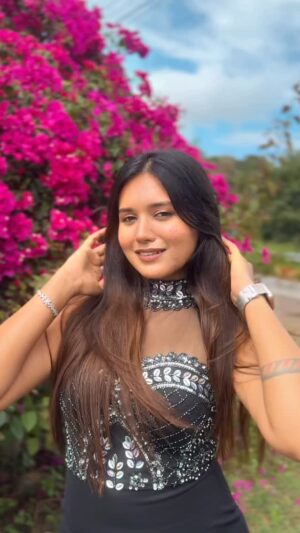 Varsha Kaveri Instagram - Share it to your hudugi🖤🧿🫣

#varshakaveri #instagram #reelitfeelit #kannada
