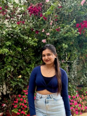 Varsha Kaveri Instagram - You are the one for me
My only love♥️🧿

#varshakaveri