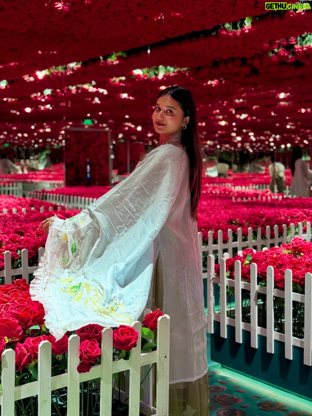 Varsha Kaveri - 97.5K Likes - YOU WERE BORN TO BE REAL,
NOT TO BE PERFECT! 🫶🧿

#varshakaveri