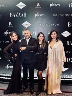 Vaso Laskaraki Instagram - Black & White … με όμορφη παρέα @vasolaskaraki @vasiagolfinopoulou @danouuz @lefteris_voutsas #bazaar