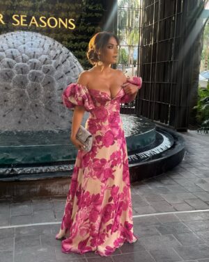 Vaso Laskaraki Instagram - Thank you @wiba_mediterranean for the great honor of giving me this award.
🏆Most Influential Woman in Social Media
I really hope all of us will focus on internet and social media’s positive side ! For the well being of current and future generations!
#dress @vzoulias