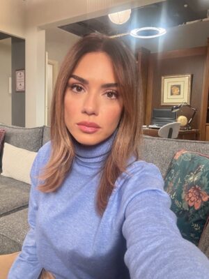 Vaso Laskaraki Instagram - Γύρισμα 🎥
——————
Το Σόι Σου επεισόδιο 19 😜
#tosoisou #tuesdaymood #selfie🤳
