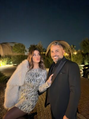 Vaso Laskaraki Instagram - Γιορτάζεις εσύ σήμερα… κι εγώ που σε έχω κάθε μέρα 😉 Χρόνια πολλά, αγάπη μου σε ευχαριστώ που κάνεις την ζωή μου πιο ωραία , πιο αστεία και κυρίως πιο απρόβλεπτη 🤗
Να σε χαιρόμαστε
#happynameday #lefteris #loveyou #myman