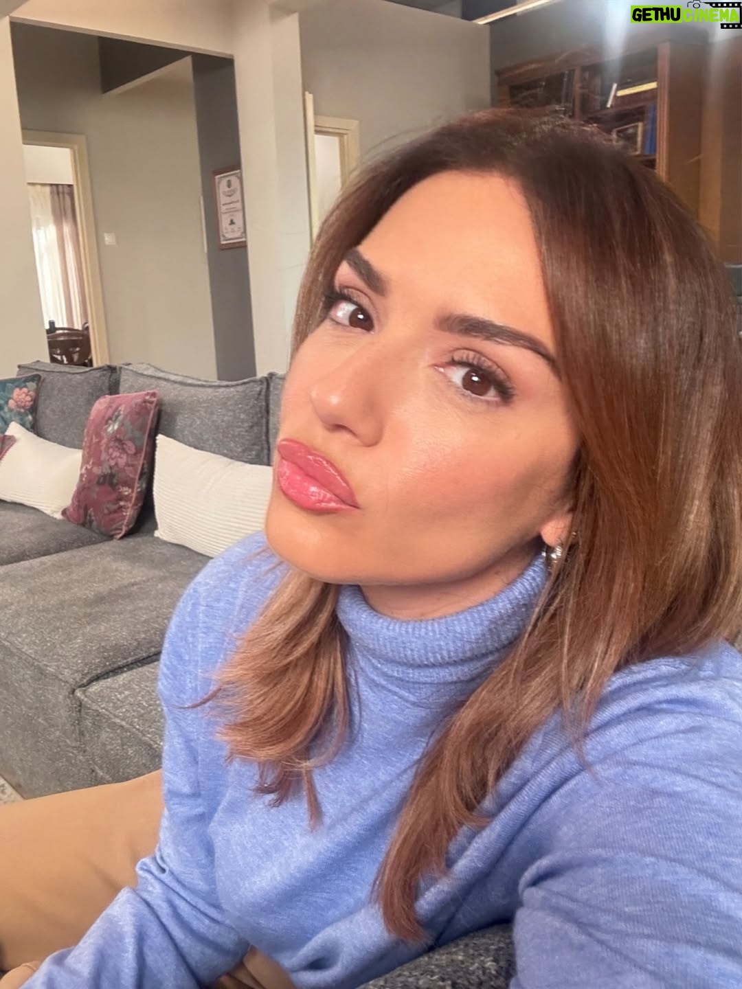 Vaso Laskaraki - 37.7K Likes - Γύρισμα 🎥
——————
Το Σόι Σου επεισόδιο 19 😜
#tosoisou #tuesdaymood #selfie🤳