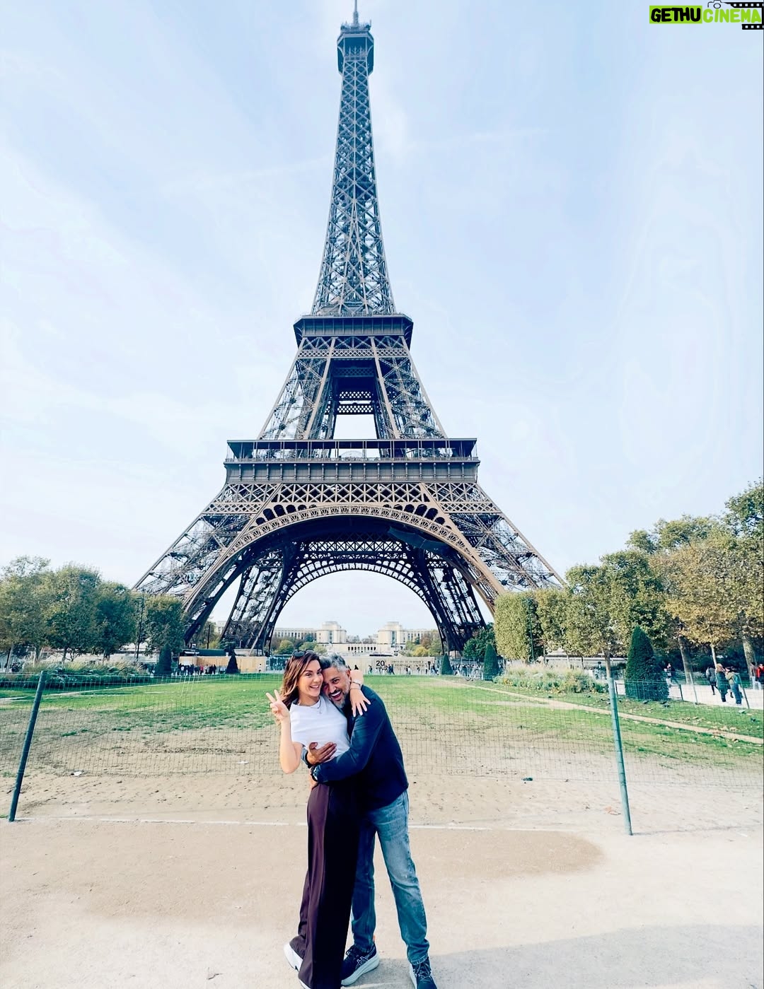 Vaso Laskaraki - 44.8K Likes - 46 🎂 
Paris is always a good idea 🇫🇷
#paris #birthdaytrip #familygoals
📸 by #ourkids
