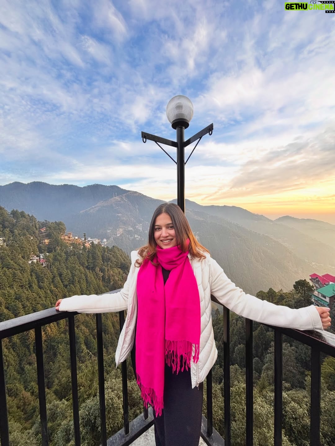 Vasundhara Thakur - 5.2K Likes - It’s funny how things never change in this old town 🏔️💗> 
.
.
.
#explorepage #explore #travel #vasundharaaa