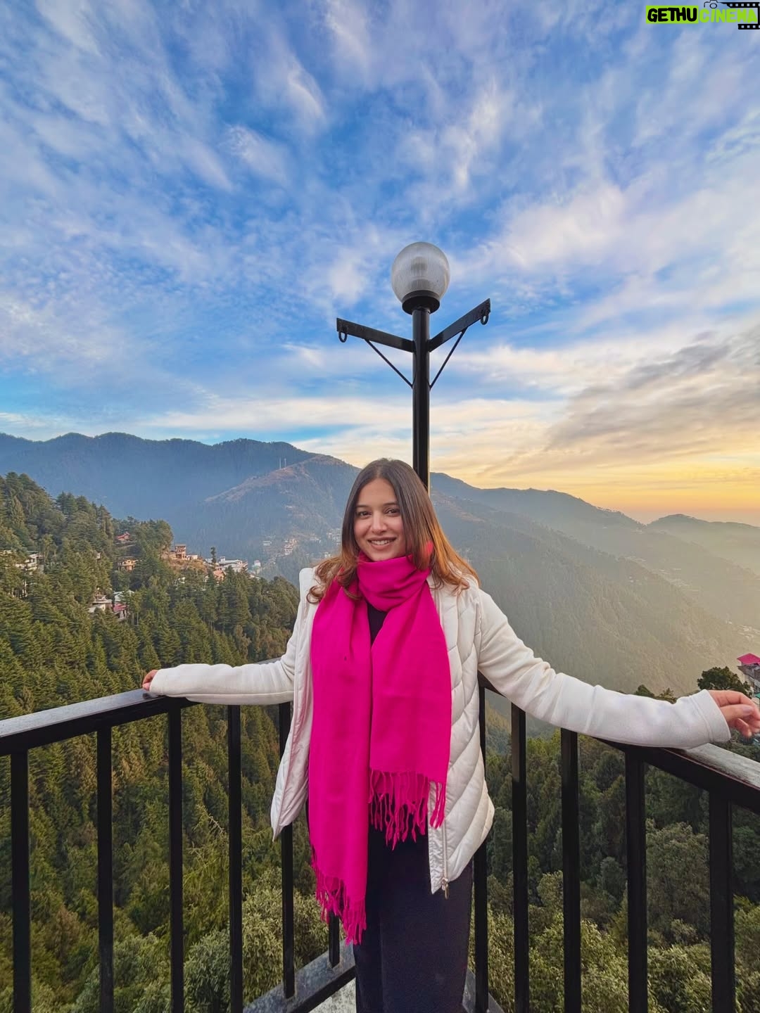 Vasundhara Thakur - 5.2K Likes - It’s funny how things never change in this old town 🏔️💗> 
.
.
.
#explorepage #explore #travel #vasundharaaa