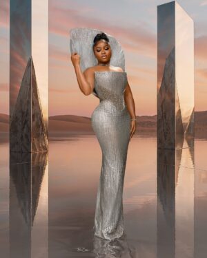 Veekee James Instagram - Let the Night Officially Begin! š
#Veekees30thSoiree
ā¢
Photography @felixcrown
Dress: @veekeejames_official
Stylist @style_by_ruvero
Hair @adefunkeee
Makeup @ariyike_mua