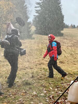 Veronika Khek Kubařová Instagram - 🏔️
Už dlouho mi na žádný film nepřišlo tolik milých reakcí. Děkuju, že mi píšete, těší mě to! 
Děkujeme, že chodíte! 
#nahorach
@donartfilm