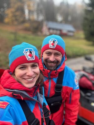 Veronika Khek Kubařová Instagram - 🏔️
Už dlouho mi na žádný film nepřišlo tolik milých reakcí. Děkuju, že mi píšete, těší mě to! 
Děkujeme, že chodíte! 
#nahorach
@donartfilm