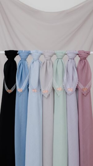 Veve Zulfikar Instagram - GRATIS ZENA SCARF buat 2 dyn ladiesš«¶ Caranya cukup like, share, komen āBismillah Mau Zenašā sebanyak banyaknya dan tag 3 temen kamu!!
The most waited collection is finally launched todayš Koleksi kolaborasi DYN x @veve_zulfikar berupa scarf cantik & simpel siap jadi milikmu dearš Ready dengan 7 warna yang bisa kamu dapetin di Website, Marketplace & WA adminš
ā ļøFREE ONGKIR KE SELURUH INDONESIA ORDER MELALUI WA DAN WEBSITE ONLYā ļø Curi foto & video selain mitra resmi DENDA 10jutaā HATI-HATI PENIPUAN & DYN PALSUā¼ļø