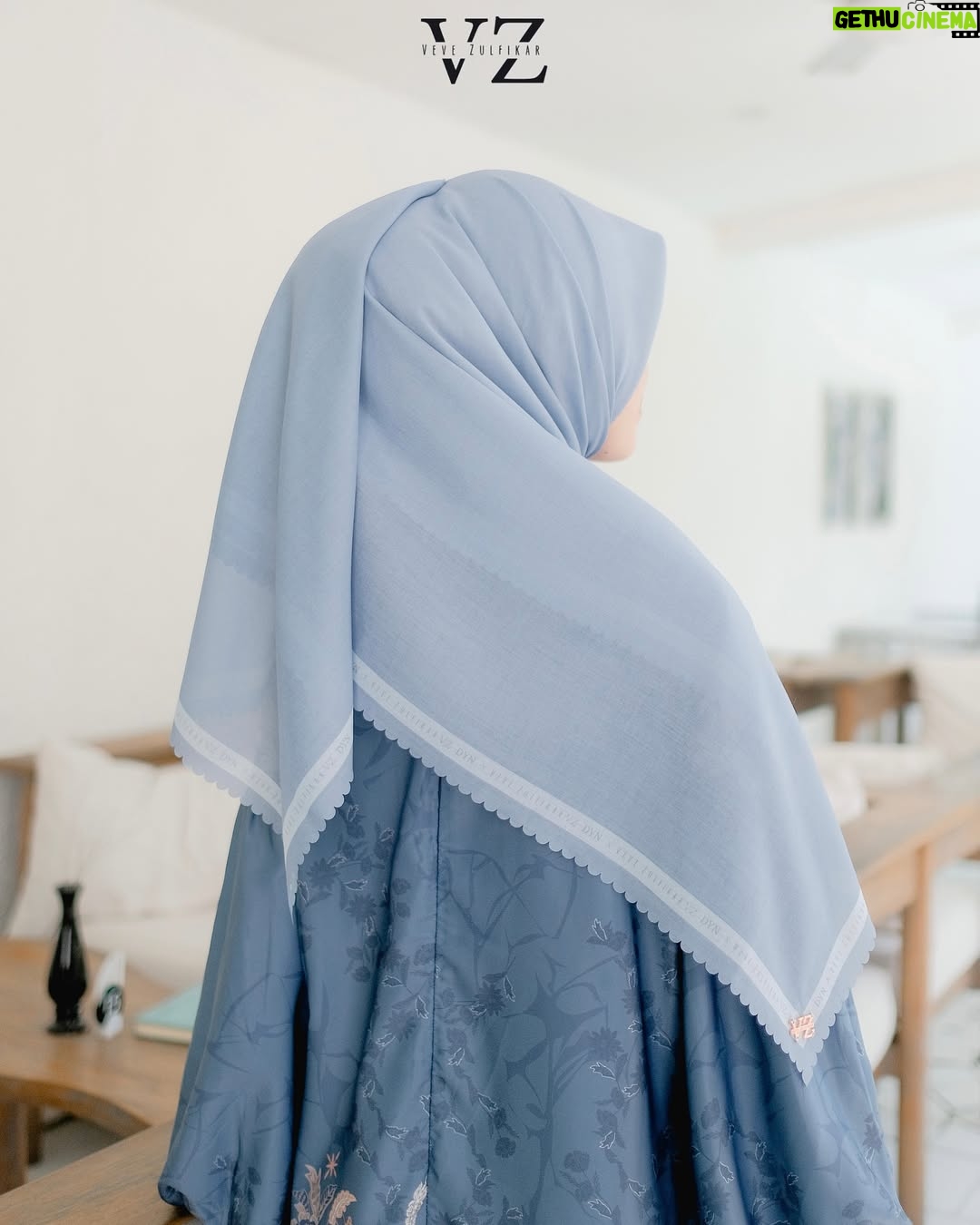 Veve Zulfikar - 5.5K Likes - First of all, let me introduce you Zena Scarf in sky blue💙 ini warna pertama Zena Scarf dari kolaborasi DYN bareng kak @veve_zulfikar 🥰 MasyaAllah cakep banget kan?😍 Launching besok disemua official marketplace DYN🛒

ZENA SCARF GRATIS buat 2 orang pemenang‼️ Caranya like, Share, Komen👇🏻
Z
E
N
A
Screenshot buktinya kirim ke DM yaa, semoga beruntung😉

⚠️FREE ONGKIR KE SELURUH INDONESIA ORDER MELALUI WA DAN WEBSITE ONLY⚠️ Curi foto & video selain mitra resmi DENDA 10juta❌ HATI-HATI PENIPUAN & DYN PALSU‼️

DYN CLOTHINGLINE X VEVE ZULFIKAR

Zena Scarf

‼️FREE Photocard untuk 100 pembeli pertama‼️

Material:  Voal Ultrafine Premium
Best price (harga khusus whatsapp & website)
IDR 189.000-,

Detail : 
Size  115 cm x 115 cm
Finishing lasercut
Aksen plat logo Dyn premium
Include pouch

✨PAKET BUNDLING✨

Paket A: IDR 199.000-, (Scarf Include Pouch & Paperbag)

Paket B: IDR 210.000-, (Scarf Include Exclusive box)

Paket C: IDR 219.000-, (Scarf Include Exclusive box & Paperbag)

Available in 7 colors: Candy pink, nude, light grey, black, sky blue, sage & orchid

Note : warna asli bisa jadi sedikit berbeda dari foto di karenakan efek kamera, pencahayaan ketika pemotretan serta resolusi dan kecerahan layar.

Order On👇🏻
✅Website: www.dynofficial.com (FREE ONGKIR)
✅Shopee: DYN Official Shop & dynclothing.official
✅Tokopedia: DYN Clothingline Official
✅Lazada: DYN Clothingline Shop
✅Tiktokshop: Dyn clothingline (@ dynclothing)
✅Whatsapp (FREE ONGKIR):
Admin 1 👉🏻Kak Priska: 0851-6318-7084
Admin 2 👉🏻 Kak Pitri: 0851-7536-8025
Admin 3👉🏻 Kak Dyah: 0851-6159-5868

Daftar distributor resmi DYN 
Jawa Tengah 
@dyn_pati
@dyn_pekalongan
@dyn_kebumen
@dyn_pemalang
@dyn_jepara
@dyn_kudus_
@dyn_patikudus
@dyn_salatiga_ambarawa_ungaran
@dynclothingline_solo

Jawa Barat 
@dyn_garut 
@dyn_karawang 
@dyn_cianjur 
@dyn_sukabumi

Jabodetabek 
@dyn_jabodetabek 
@dyn_jakartabarat 
@dyn_distrijakartatimur 
@dyn_jakartaselatan 
@dyn_distributordepok 
@dyn_jakartapusat
@dyn_jktutara

Banten
@dyn_cilegonbanten