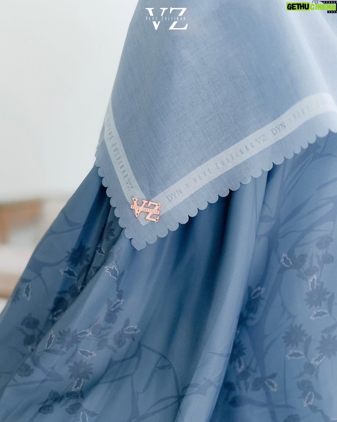 Veve Zulfikar - 5.5K Likes - First of all, let me introduce you Zena Scarf in sky blue💙 ini warna pertama Zena Scarf dari kolaborasi DYN bareng kak @veve_zulfikar 🥰 MasyaAllah cakep banget kan?😍 Launching besok disemua official marketplace DYN🛒

ZENA SCARF GRATIS buat 2 orang pemenang‼️ Caranya like, Share, Komen👇🏻
Z
E
N
A
Screenshot buktinya kirim ke DM yaa, semoga beruntung😉

⚠️FREE ONGKIR KE SELURUH INDONESIA ORDER MELALUI WA DAN WEBSITE ONLY⚠️ Curi foto & video selain mitra resmi DENDA 10juta❌ HATI-HATI PENIPUAN & DYN PALSU‼️

DYN CLOTHINGLINE X VEVE ZULFIKAR

Zena Scarf

‼️FREE Photocard untuk 100 pembeli pertama‼️

Material:  Voal Ultrafine Premium
Best price (harga khusus whatsapp & website)
IDR 189.000-,

Detail : 
Size  115 cm x 115 cm
Finishing lasercut
Aksen plat logo Dyn premium
Include pouch

✨PAKET BUNDLING✨

Paket A: IDR 199.000-, (Scarf Include Pouch & Paperbag)

Paket B: IDR 210.000-, (Scarf Include Exclusive box)

Paket C: IDR 219.000-, (Scarf Include Exclusive box & Paperbag)

Available in 7 colors: Candy pink, nude, light grey, black, sky blue, sage & orchid

Note : warna asli bisa jadi sedikit berbeda dari foto di karenakan efek kamera, pencahayaan ketika pemotretan serta resolusi dan kecerahan layar.

Order On👇🏻
✅Website: www.dynofficial.com (FREE ONGKIR)
✅Shopee: DYN Official Shop & dynclothing.official
✅Tokopedia: DYN Clothingline Official
✅Lazada: DYN Clothingline Shop
✅Tiktokshop: Dyn clothingline (@ dynclothing)
✅Whatsapp (FREE ONGKIR):
Admin 1 👉🏻Kak Priska: 0851-6318-7084
Admin 2 👉🏻 Kak Pitri: 0851-7536-8025
Admin 3👉🏻 Kak Dyah: 0851-6159-5868

Daftar distributor resmi DYN 
Jawa Tengah 
@dyn_pati
@dyn_pekalongan
@dyn_kebumen
@dyn_pemalang
@dyn_jepara
@dyn_kudus_
@dyn_patikudus
@dyn_salatiga_ambarawa_ungaran
@dynclothingline_solo

Jawa Barat 
@dyn_garut 
@dyn_karawang 
@dyn_cianjur 
@dyn_sukabumi

Jabodetabek 
@dyn_jabodetabek 
@dyn_jakartabarat 
@dyn_distrijakartatimur 
@dyn_jakartaselatan 
@dyn_distributordepok 
@dyn_jakartapusat
@dyn_jktutara

Banten
@dyn_cilegonbanten